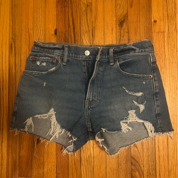 Abercrombie & Fitch The Mom Short Mid Rise - Picture 1 of 2